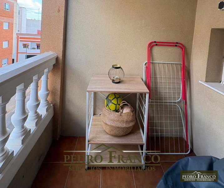PISO EN VENTA EN ALMENDRALEJO (CTRA.SANTA ANA/ZACARIAS DE LA HERA/ COLEGIO SAN FRANCISCO)