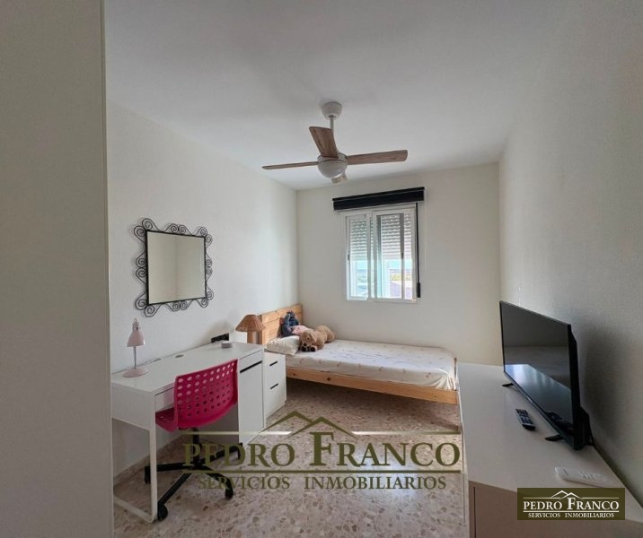 PISO EN VENTA EN ALMENDRALEJO (CTRA.SANTA ANA/ZACARIAS DE LA HERA/ COLEGIO SAN FRANCISCO)