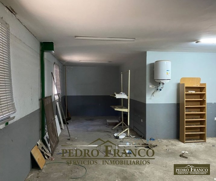 NAVE EN ALQUILER EN ALMENDRALEJO (POLIGONO INDUSTRIAL LAS PICADAS II. C/MECÁNICA(CARREFOUR) PARTE IZQUIERDA)