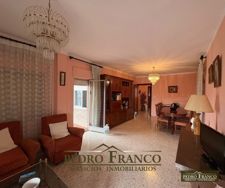 PISO EN VENTA EN ALMENDRALEJO (CENTRO(AYUNTAMIENTO-PARROQUIA-CALLE REAL))