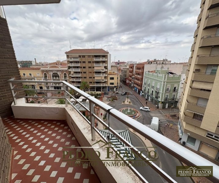 PISO EN VENTA EN ALMENDRALEJO (CENTRO(AYUNTAMIENTO-PARROQUIA-CALLE REAL))