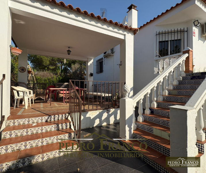 CHALET EN VENTA EN ALMENDRALEJO (SAN MARCOS(ERMITA-OLIVOS-TIZA-RESTO))
