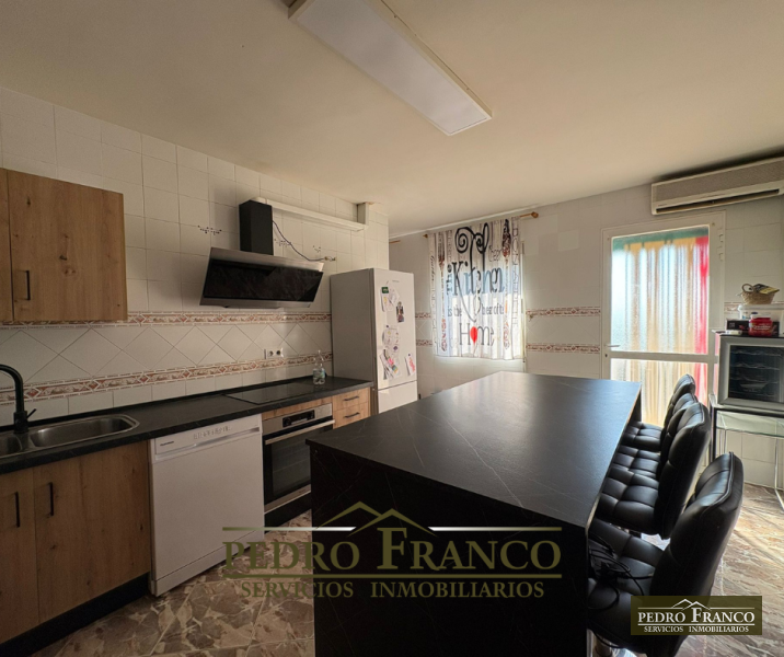 CHALET EN VENTA EN ALMENDRALEJO (SAN MARCOS(ERMITA-OLIVOS-TIZA-RESTO))