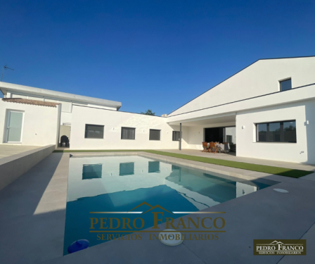 CHALET EN VENTA EN ALMENDRALEJO, BADAJOZ